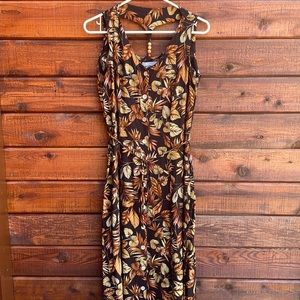 California Krush 90’s True Vintage Leaf and Fern Patterned Tie Waist Maxi Dress